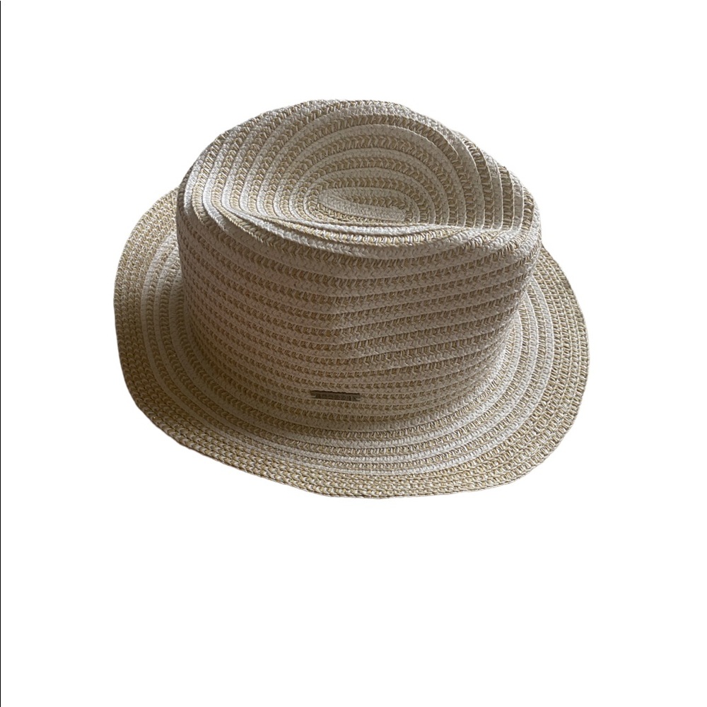 Amiani hat